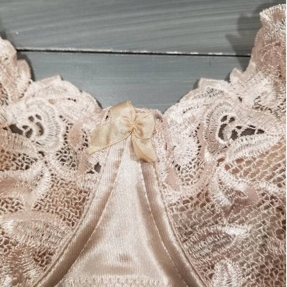 Carnival Bra Underwire Minimizer 509 Satin and Lace 44DD Champagne - Picture 4 of 10